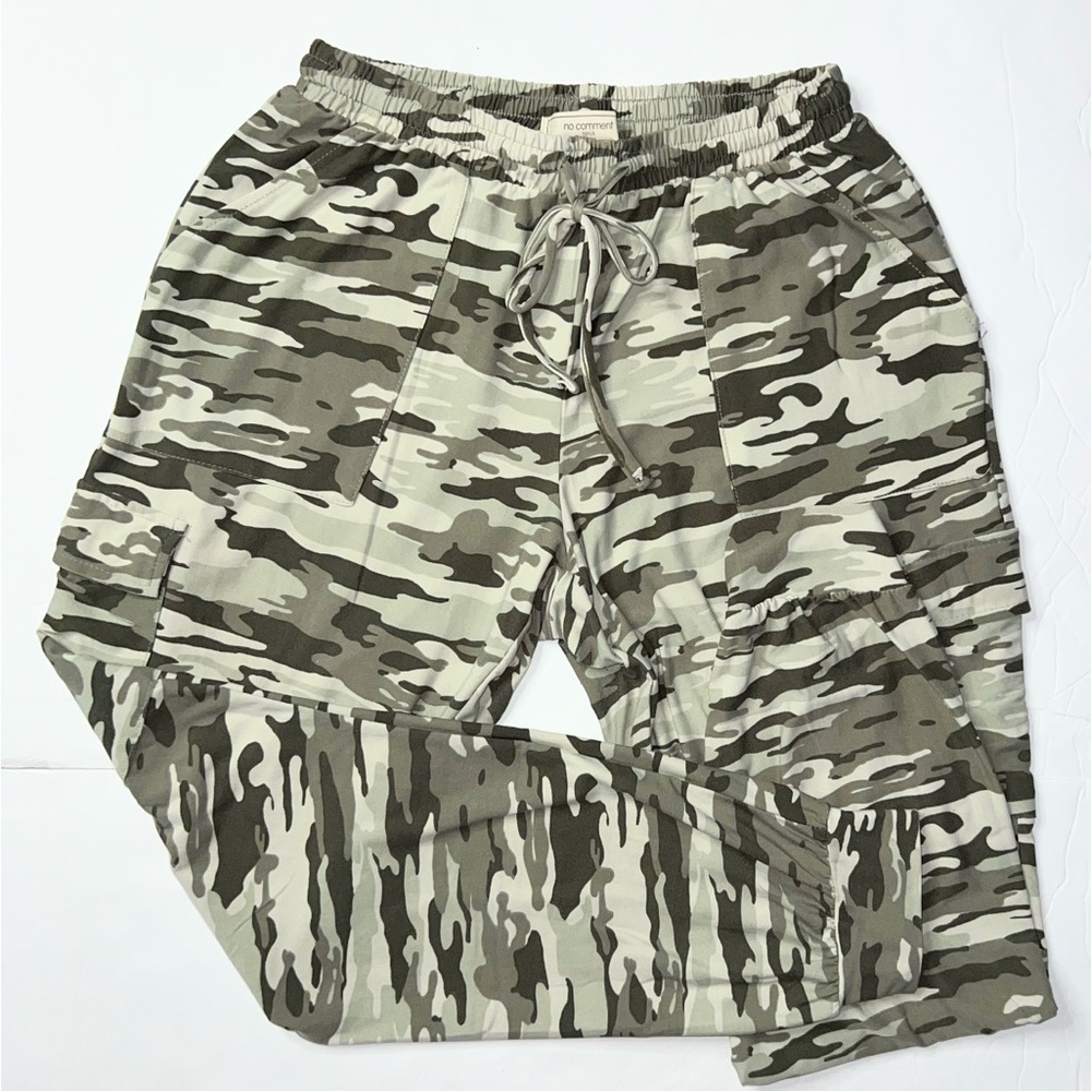 Final price buy as is) 

Camouflage Jogger Pants
